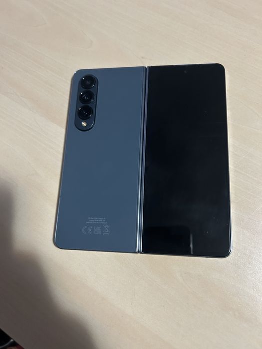 Samsung Galaxy  flod 4