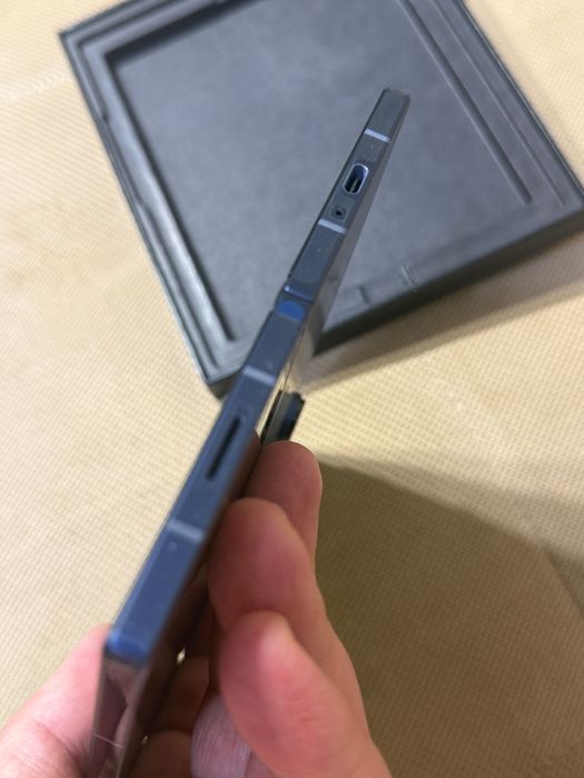 Samsung Fold 6 nou neactivat