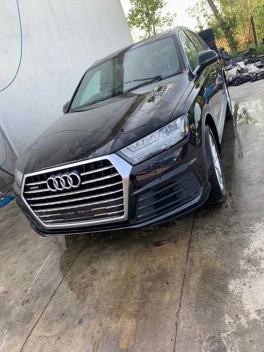 Dezmembrez audi Q7 3.0 tdi 2016 euro 6/bara fata q7/Q7 s linne 2016/