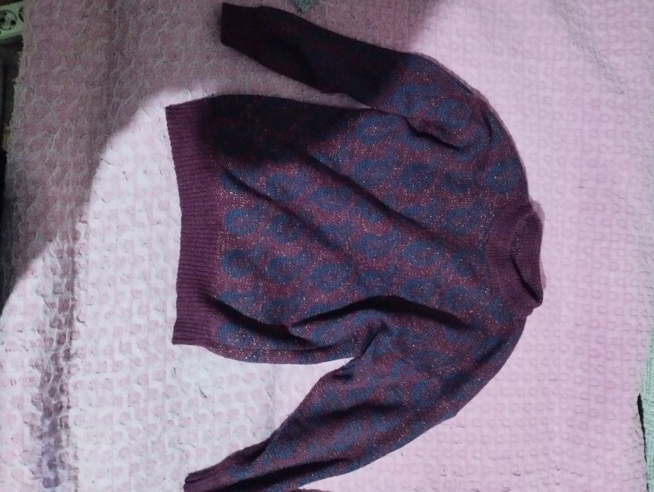 Женские кофточки (новые). Каждая по 40 тысяч.