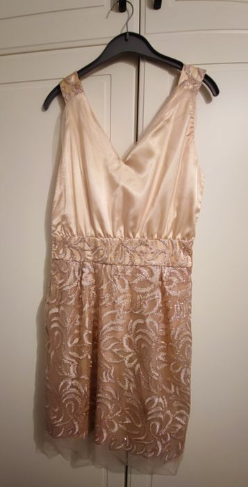 Rochie de ocazie, nouă