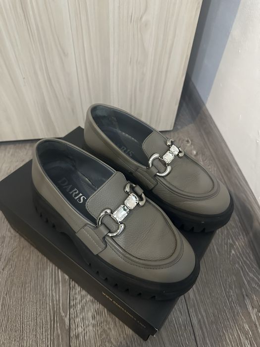 Сиви лоуфъри Daris