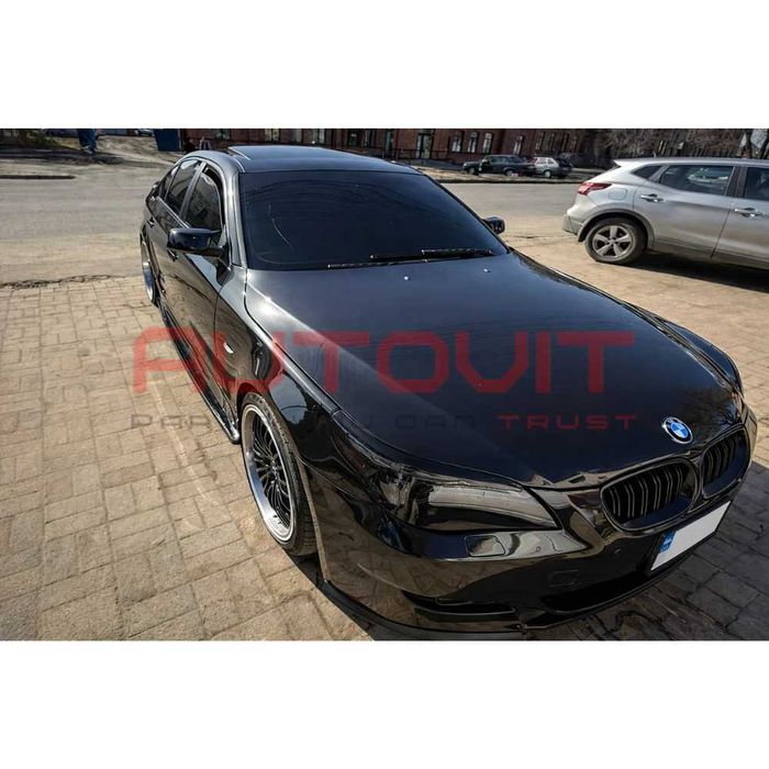 Тунинг добавка за прагове Bmw e60 e61 Бмв Maxton Design черен гланц