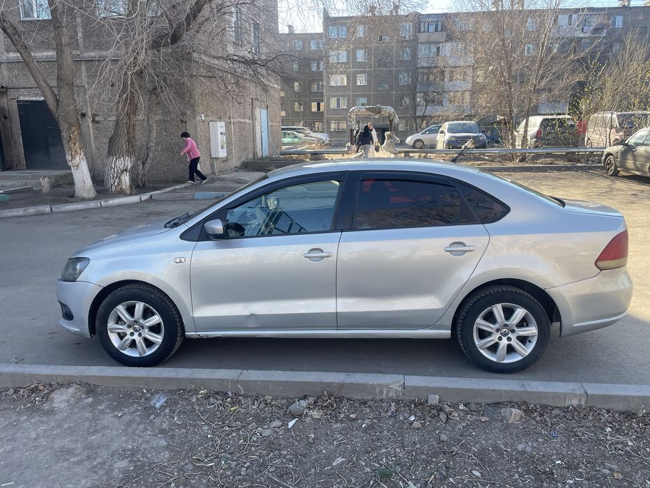 Продам машину поло