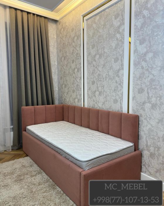 Детская угловая кровать с матрасом в наличии