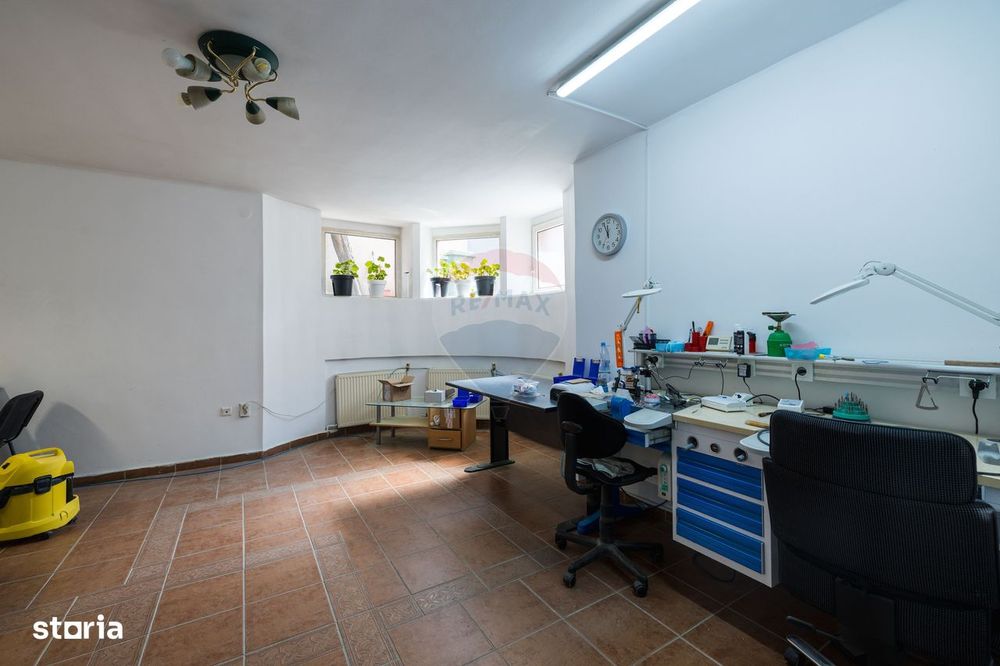 Spatiu birouri Centrul Civic Brasov AFI Mall 200 mp D + M