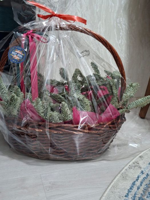 Продаю корзину подарочная