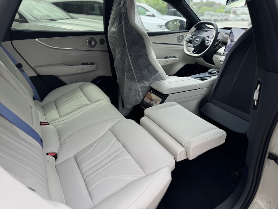 Zeekr 001 Ultra+ 2026