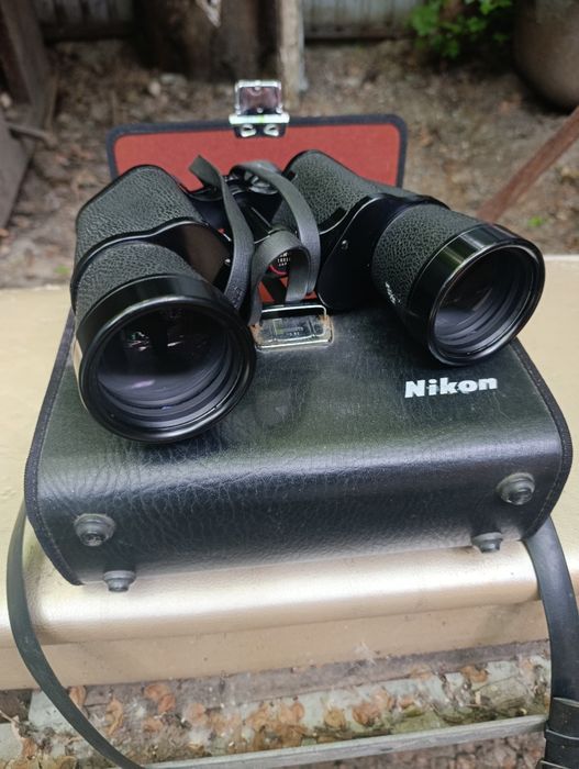 Бинокль Nikon из Японии