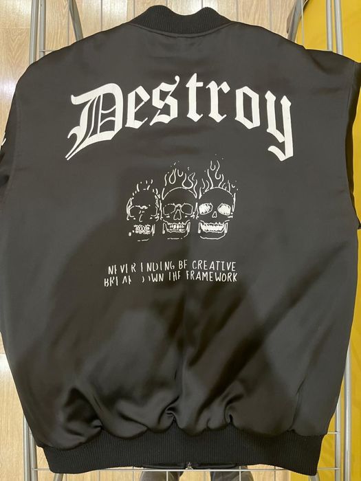 Куртка для подрлстка в отличнлм состоянии