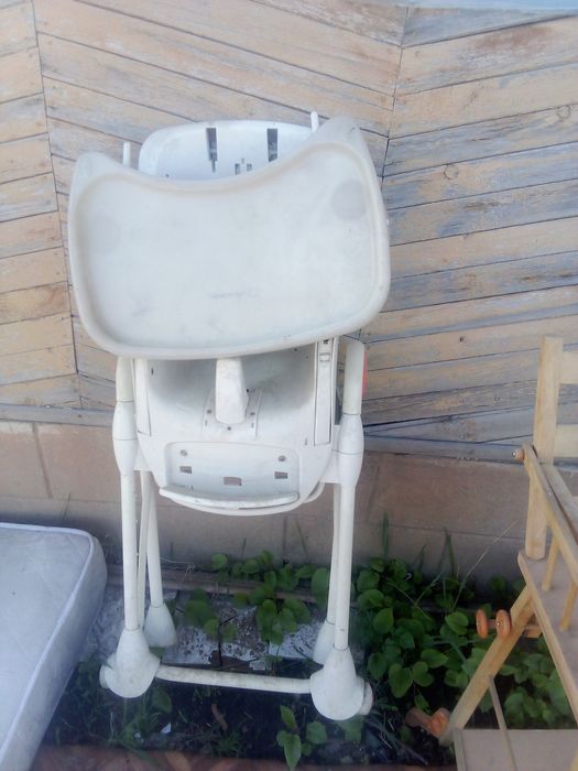 Отдам два стульчика