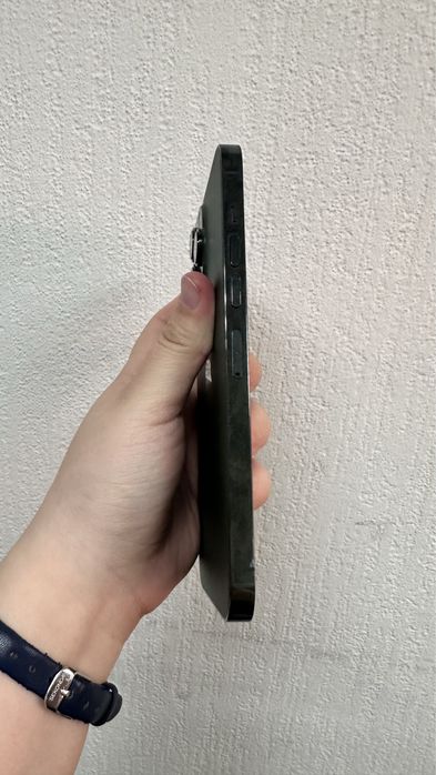 Продаю Iphone 13pro max