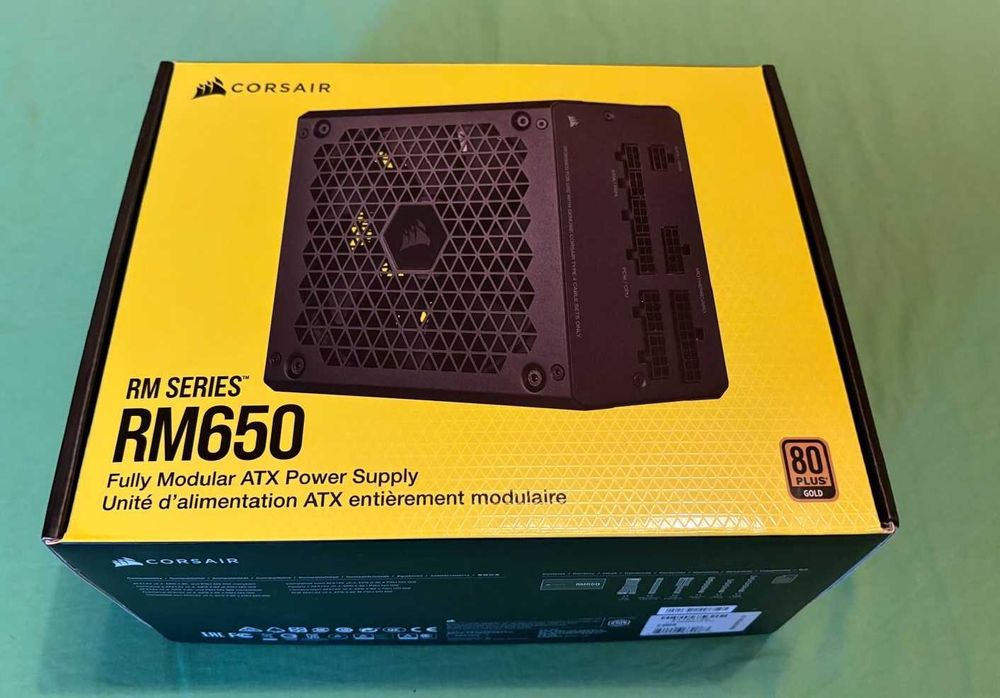 Sursa Corsair RM650, 650 Watt, 80 PLUS GOLD Certified, Fully Modular - GARANTIE