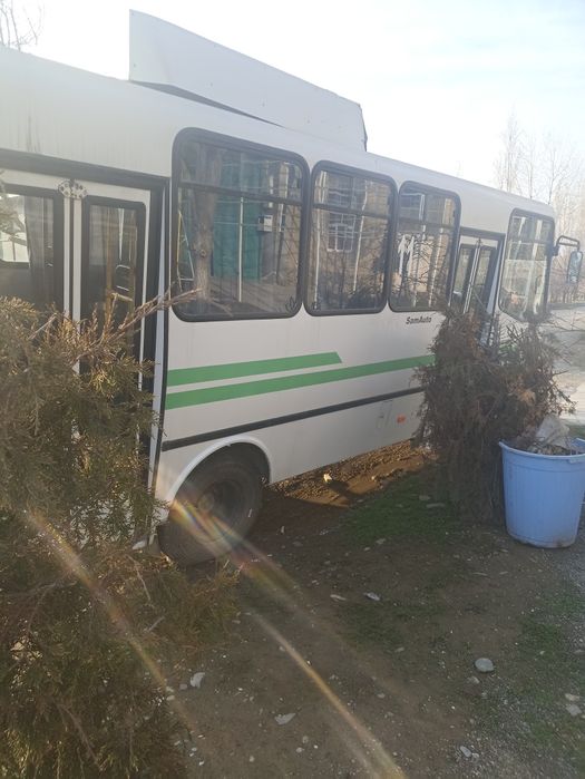 Исузу автобуслар