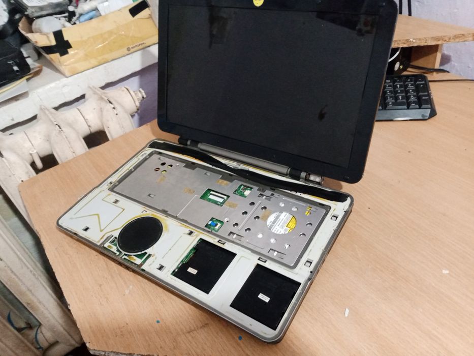 продам Packard bell б/у