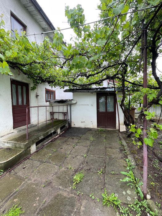 Casa vanzare in fata Parc Subarini