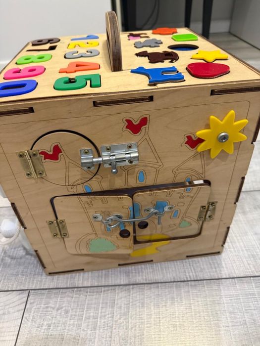 Продам бизикуб б/у