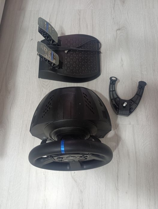 Thrustmaster T300