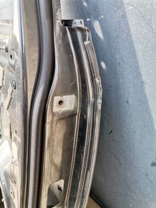 VW Caddy предна лява врата 2016година