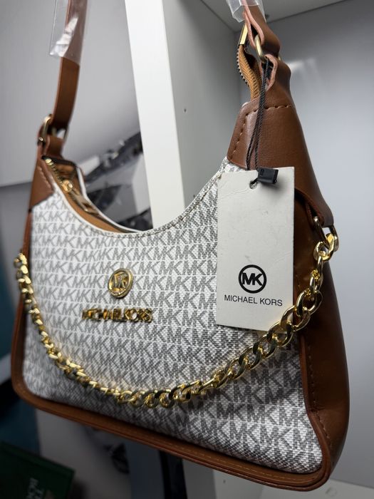 Michael Kors – Geantă cu monogramă și lanț