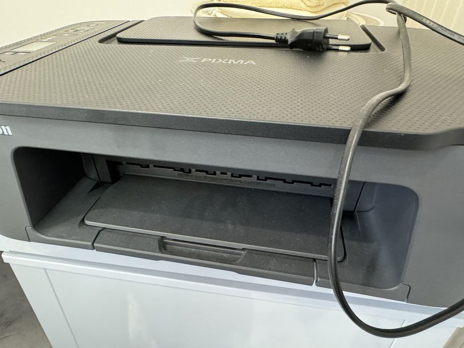 Цветной принтер продам