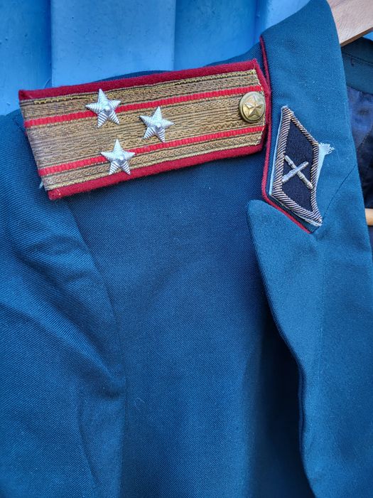 Военни униформи 3 броя