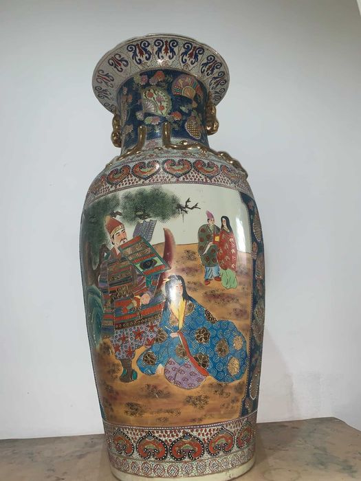 Vaza portelan cu tenta asiatica