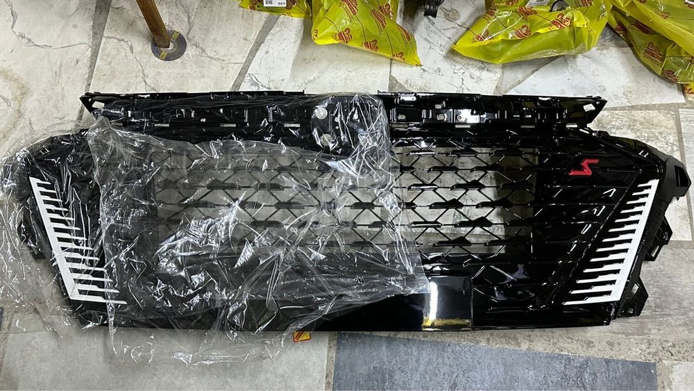 Решетка радиатор CHANGAN X5 plus