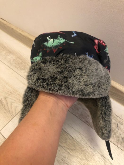 Căciula C &A pt baieti și plovar lucrat manual