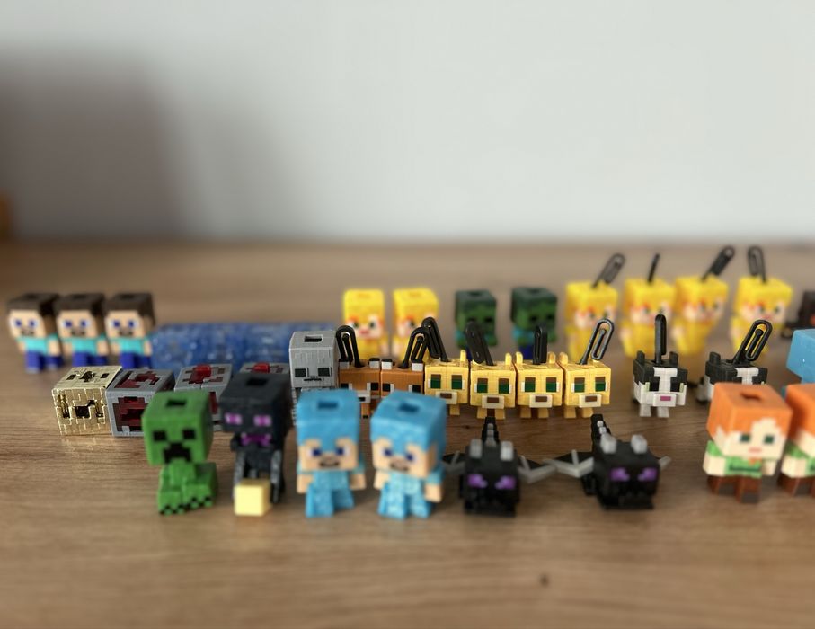 Minecraft Kinder фигури