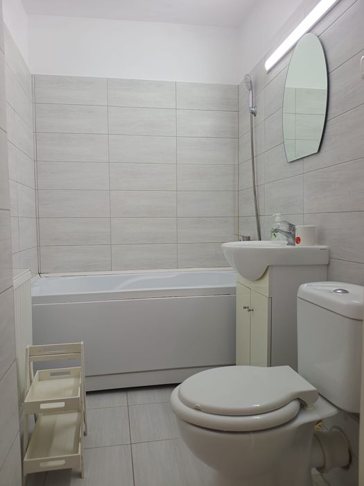 Apartament de inchiriat - 2 camere - Arad - zona bancilor / gara