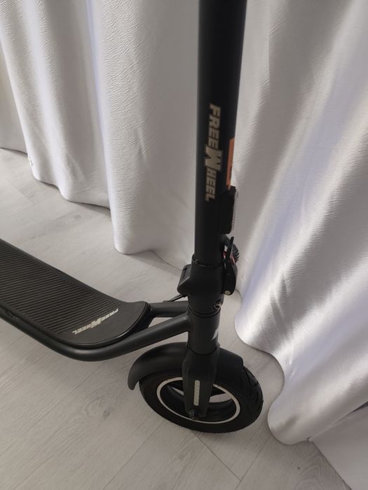 Trotinetă electrică freewheel 25km/h