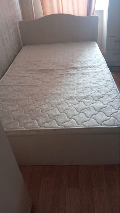 Продам кровать в хорошем состоянии