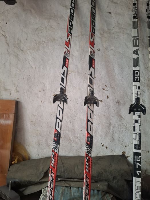 Продается лыжи хороший