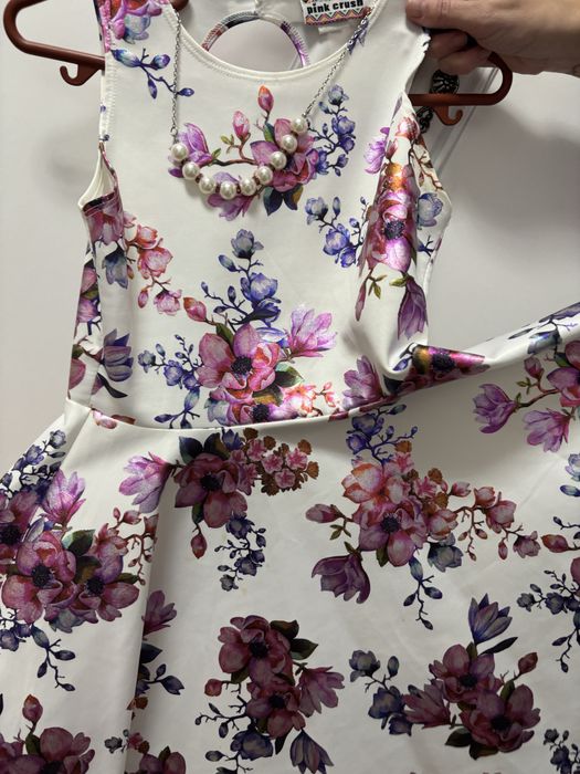 Rochie fete 10-12 ani, alb cu flori si margele