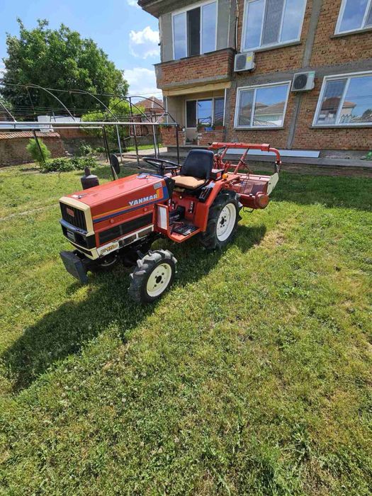 Трактор Yanmar F15D