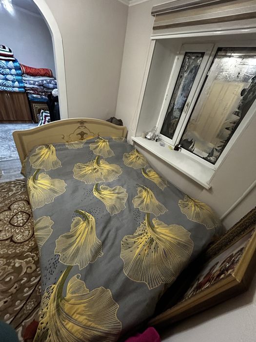 Продам срочно спальный гарниртур