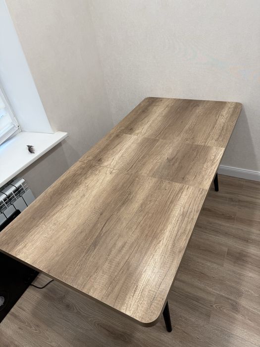 Продам кухонный стол