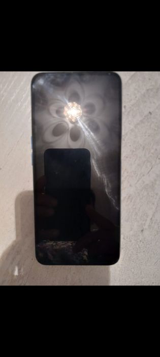 Продам      сотовый