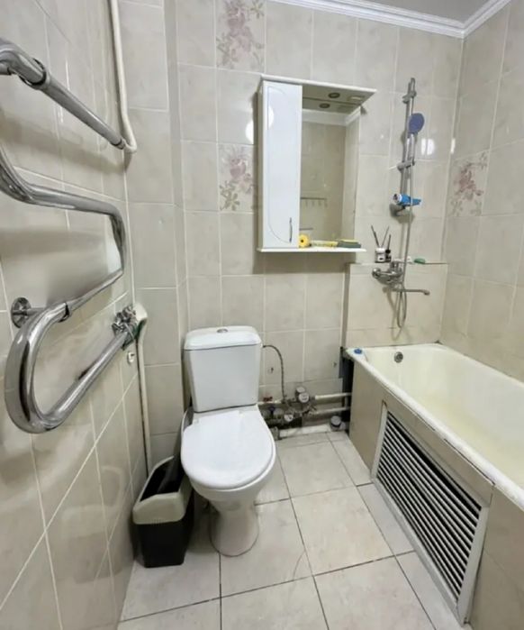 продам 1-ком. 5мкр. 31кв. 2-этаж