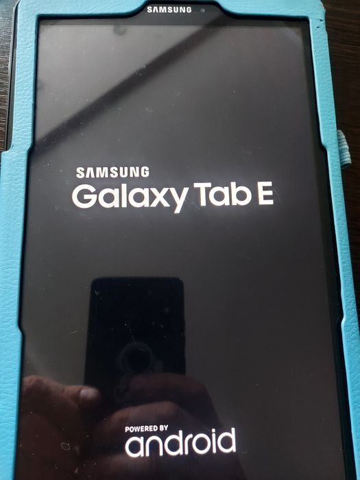 Планшет Самсунг галакси Таb E.