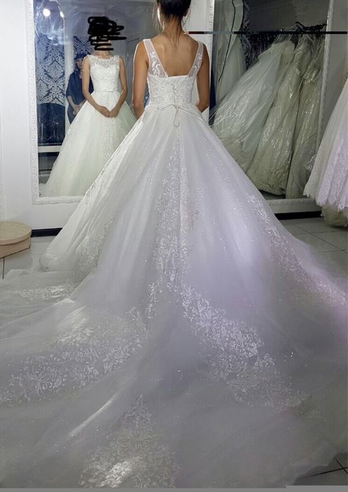 Свадебное платье