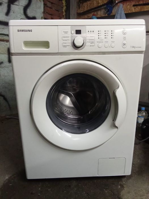 Продам стиральную машину