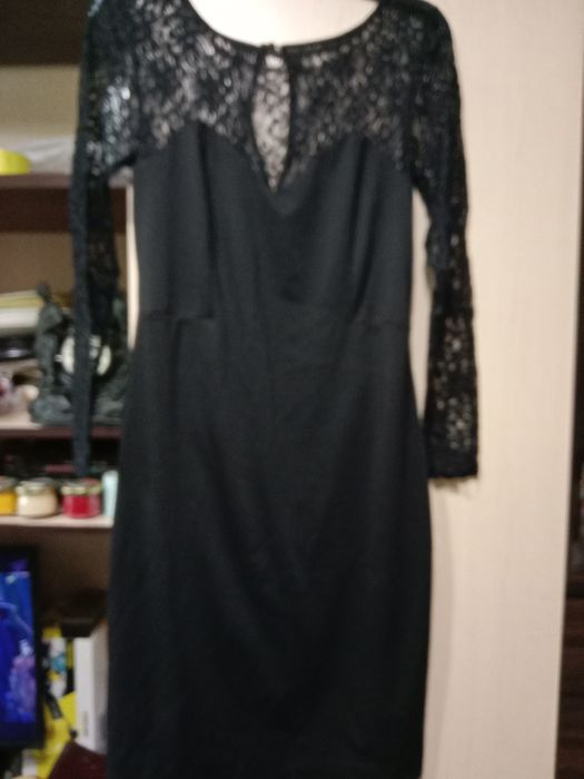 Продам новые платье