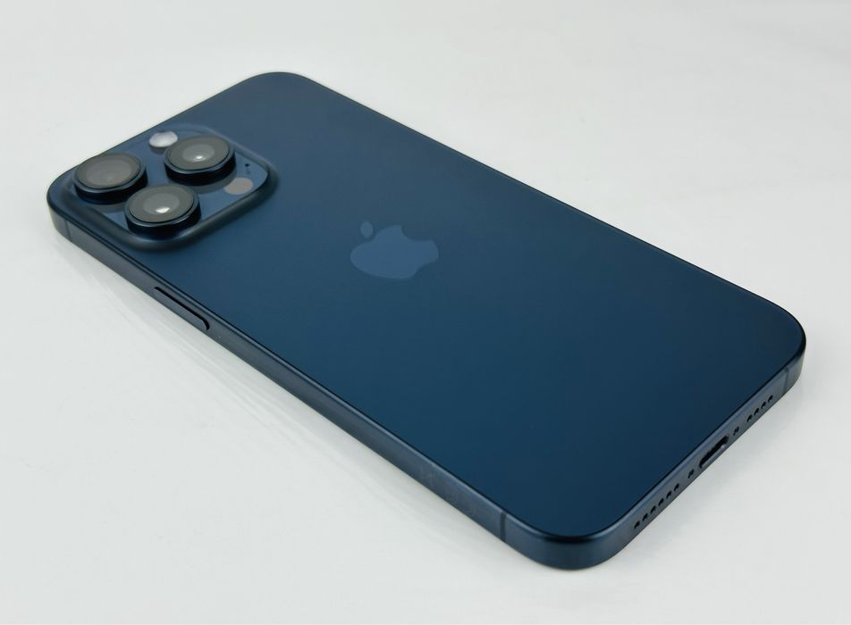 Apple iPhone 15 Pro Max 256GB Blue Titanium Перфектен! Гаранция!