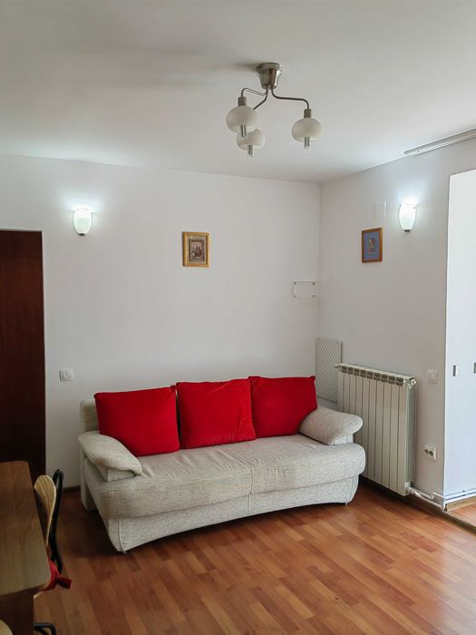 Proprietar închiriez garsonieră Hala Traian Sector 2