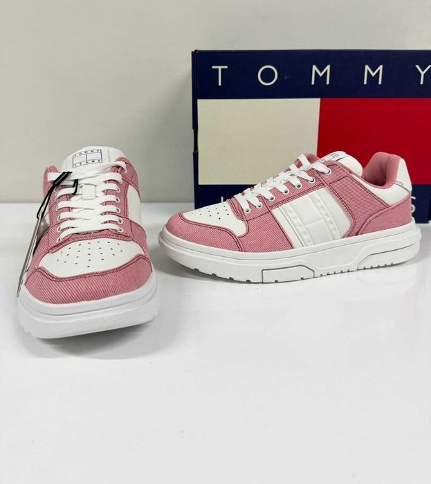 Tommy Jeans The Brooklyn Mix Media
