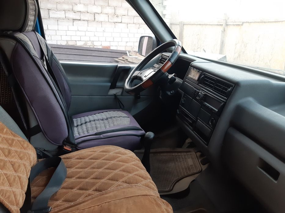 Продам автомобиль Volkswagen Transporter
