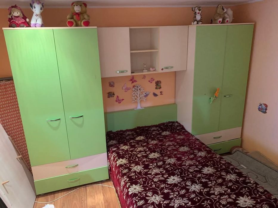 Vând dormitor tineret sau copii