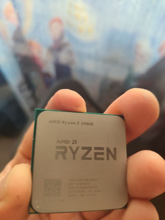 Ryzen 5 2400G  nou nefolosit